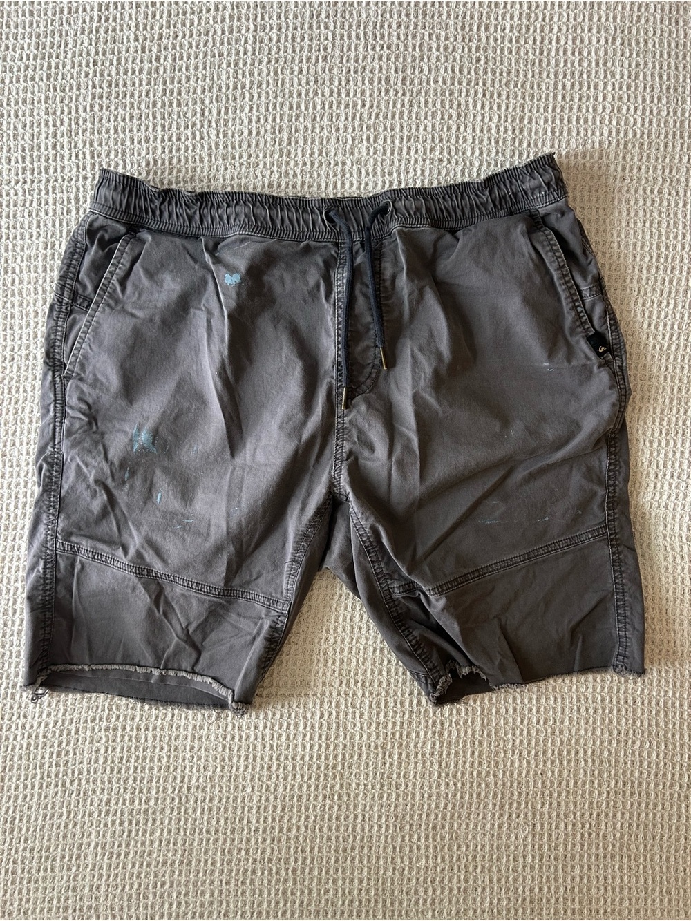 Quiksilver Men's Olive Green and Gray Shorts Bundle - Picture 7 of 15